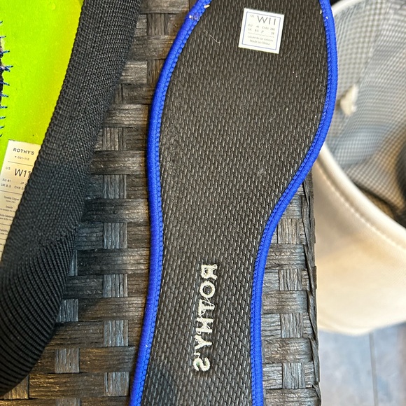 Rothy’s - Picture 7 of 8